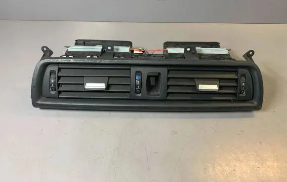 Dash center air vent grill