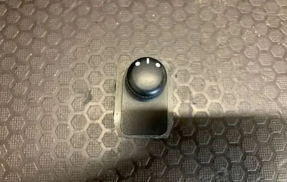 Suzuki Swift I Wing mirror switch 62J00