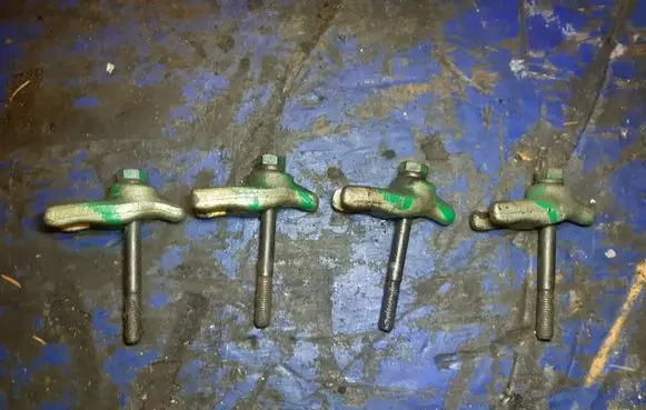 Fuel Injector clamp holder