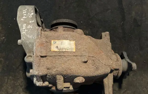 BMW 3 E90 E91 Rear differential 7529099 EAJ17S315 8907011200900007