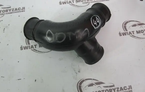 Audi A4 S4 B7 8E 8H Engine coolant pipe/hose 06B103221H