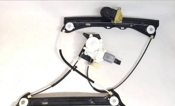 BMW 4 F36 Gran coupe Front door window regulator with motor 7326328