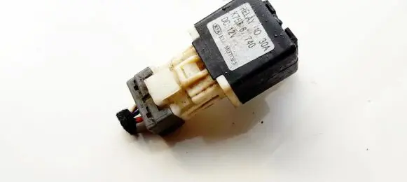 KIA Carnival Other relay K75767740