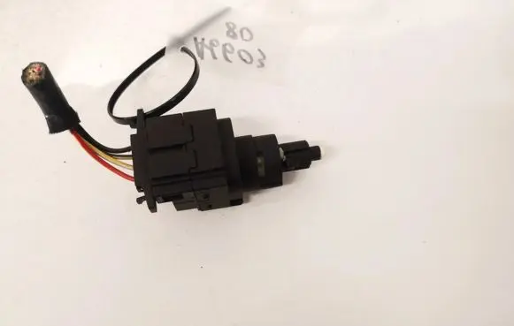 Volkswagen Polo III 6N 6N2 6NF Brake pedal sensor switch 6q0945511