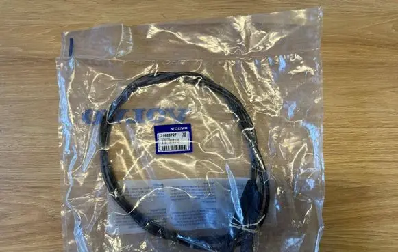 Volvo XC60 Engine bonnet/hood lock release cable 31688727