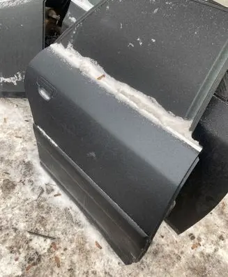 Audi A6 S6 C4 4A Rear door