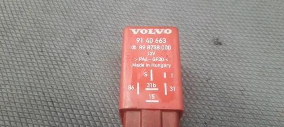 Volvo S70 V70 V70 XC Fuel pump relay 9140663