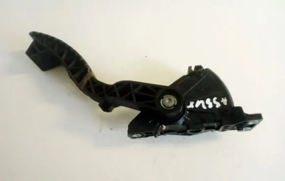 Renault Laguna II Accelerator throttle pedal 8200002904 6pv008119-00