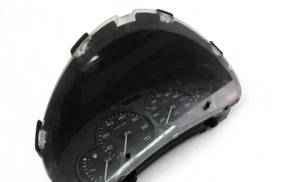 Speedometer (instrument cluster)