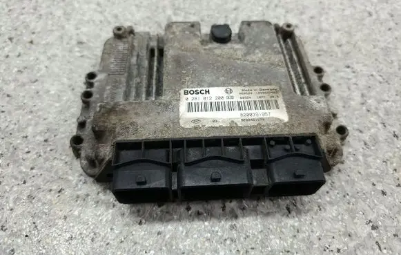 Renault Master II Engine control unit/module ECU