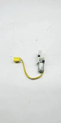 Volkswagen Phaeton Seat belt adjustment motor 404691 061114B 560973354D