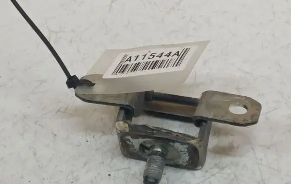 Nissan Note (E11) Rear door lower hinge