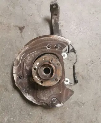 BMW X5 E70 Front wheel hub spindle knuckle 6773783 193110 93510LL