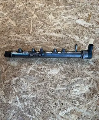 BMW 3 E92 E93 Fuel main line pipe 7809128 0445214183