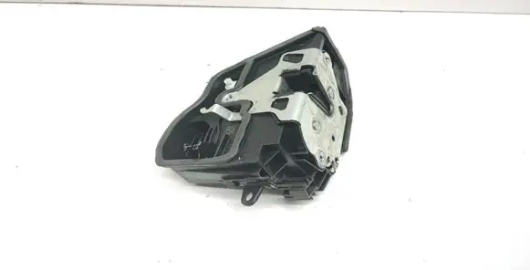 BMW X1 E84 Front door lock 7202144
