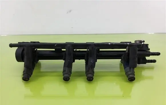 Volkswagen Golf IV Fuel main line pipe 037133317N