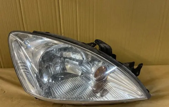 Mitsubishi Lancer Headlight/headlamp P3524