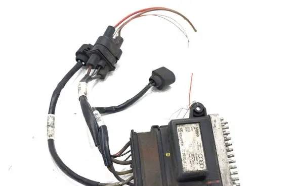 Audi A6 C7 Fan control module 8K0910501D
