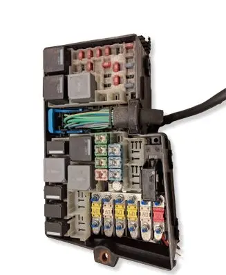 Ford Focus Fuse module 3M5T14A067BC 3M5T14A076AF