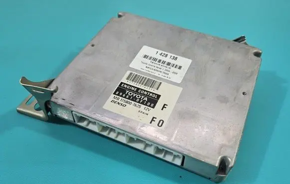 Toyota Corolla Verso E121 Engine control unit/module ECU 89661-0F100 IMPRK1428138