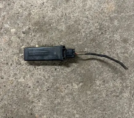 BMW 7 F01 F02 F03 F04 Tire pressure control unit 6871056