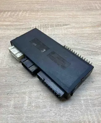 BMW 5 E39 Comfort/convenience module 8372143 5DK00704721