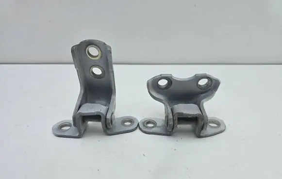 Toyota Prius (XW30) Front door hinge set 