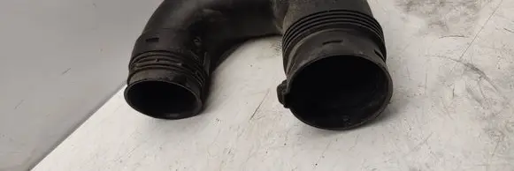 Air intake hose/pipe