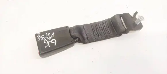 Rear seatbelt buckle