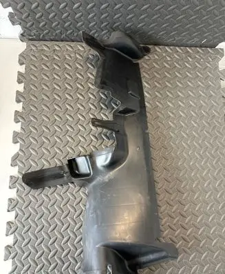 Dodge Charger Intercooler air guide/duct channel 68212037AB 66592