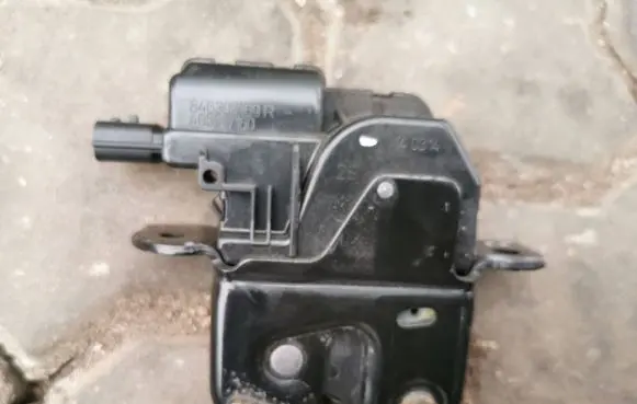 Renault Megane III Tailgate lock latch 846307169R