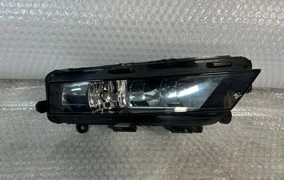 Skoda Octavia Mk3 (5E) Front fog light 5E0941700F 9000201960
