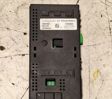 Volvo V70 Tow bar trailer control unit/module 30664652 06W103 12245629