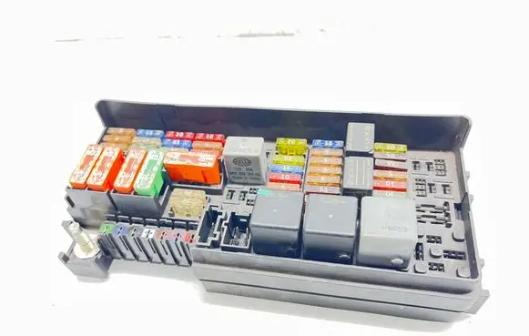 Mercedes-Benz ML W164 Fuse module A1645403072