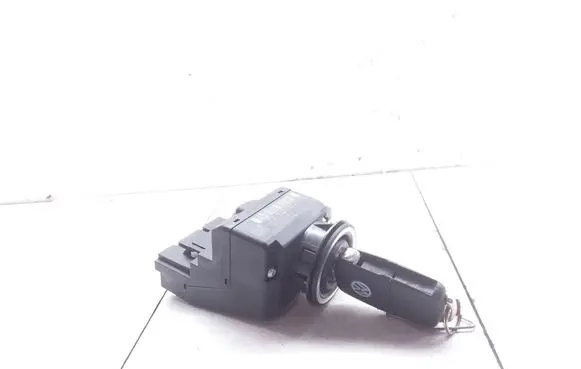 Volkswagen Crafter Ignition lock A9069003702 2E0905843B