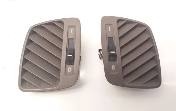 Audi A6 S6 C5 4B Dashboard side air vent grill/cover trim 4B0819793 4B0819794