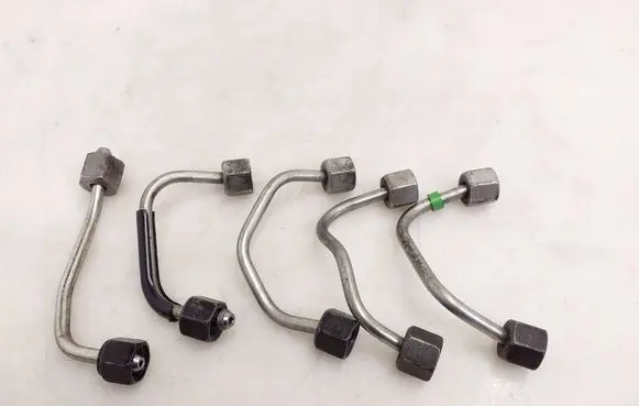 Citroen Berlingo Fuel injector supply line/pipe 