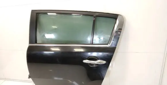 KIA Sportage Rear door