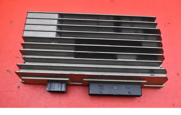 Audi A5 8T 8F Sound amplifier 8T0035223S