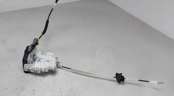 Audi Q5 SQ5 Rear door lock 8K0839015G