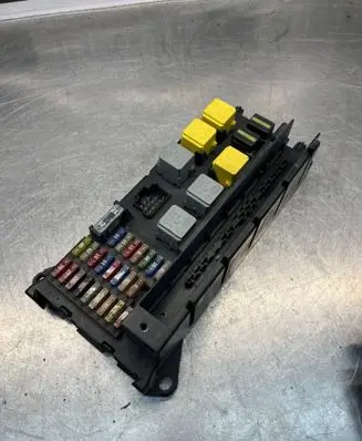 Mercedes-Benz Sprinter W906 Fuse module A9065454301 5B0UJ0107
