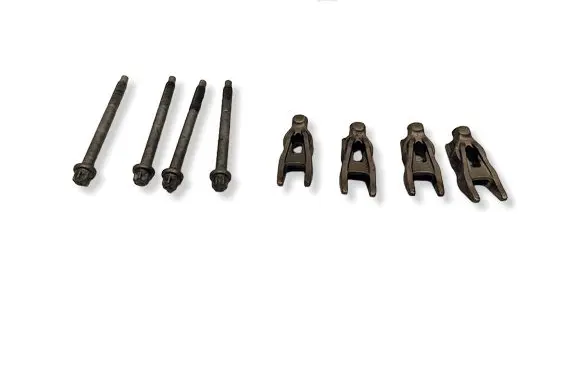 Peugeot 2008 II Fuel Injector clamp holder 