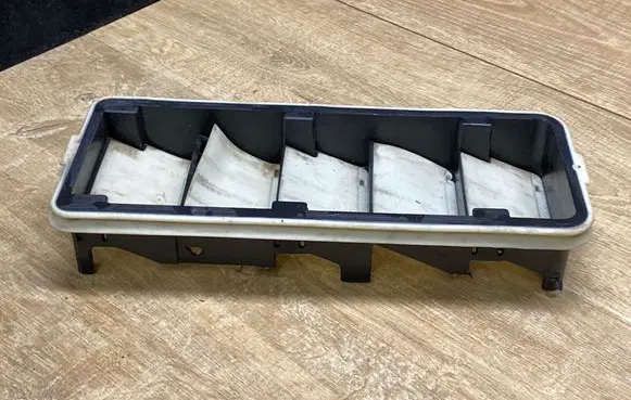 Land Rover Range Rover Sport L494 Quarter panel pressure vent CPLA280B62AC