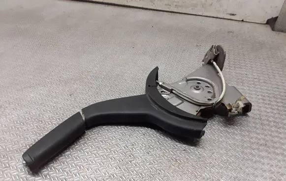 Mitsubishi Outlander Handbrake/parking brake lever assembly