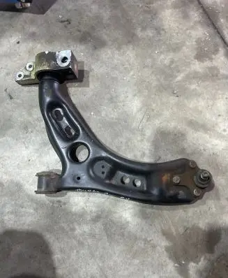 Volkswagen Touran II Front lower control arm/wishbone 1K0407151