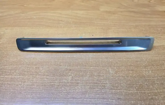 Radio/GPS head unit trim