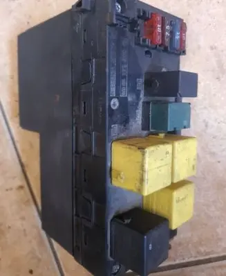 Mercedes-Benz E W210 Fuse module 0005401050 0025451901 19675231