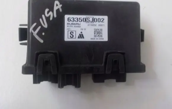 Subaru Forester SH Tailgate/trunk control unit/module 63350SJ002
