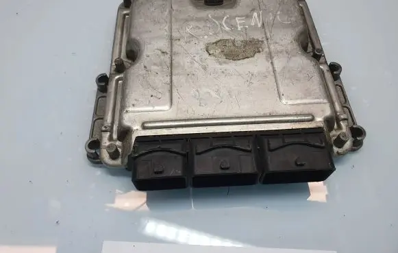 Renault Scenic I Engine control unit/module HOM8200039569 8200076093 0281001934