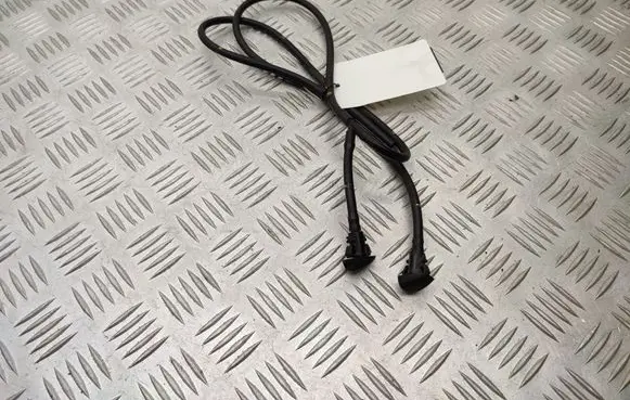 Hyundai i30 Windshield washer fluid hose 